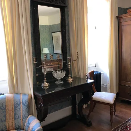 Old Parish Hall, Waldeck Castle Chalé